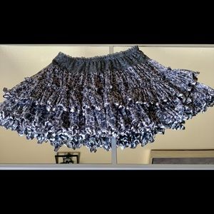 Women’s layered mini skirt